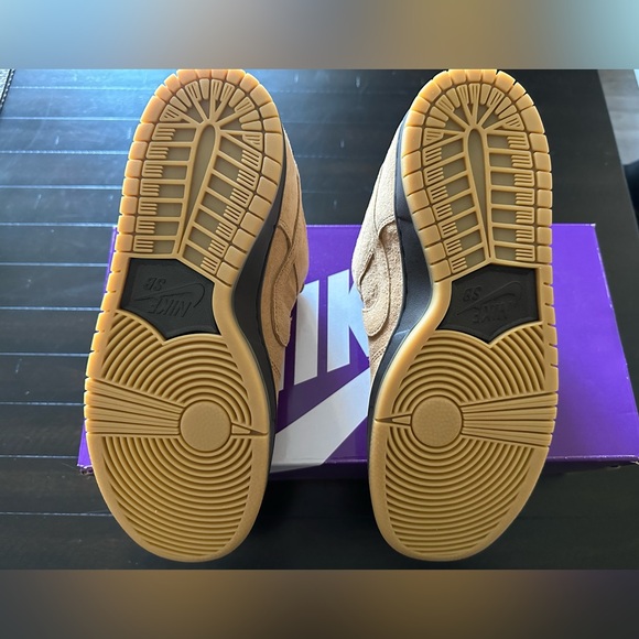 Nike SB dunk low pro, wheat/brown Size 7M - Picture 5 of 5